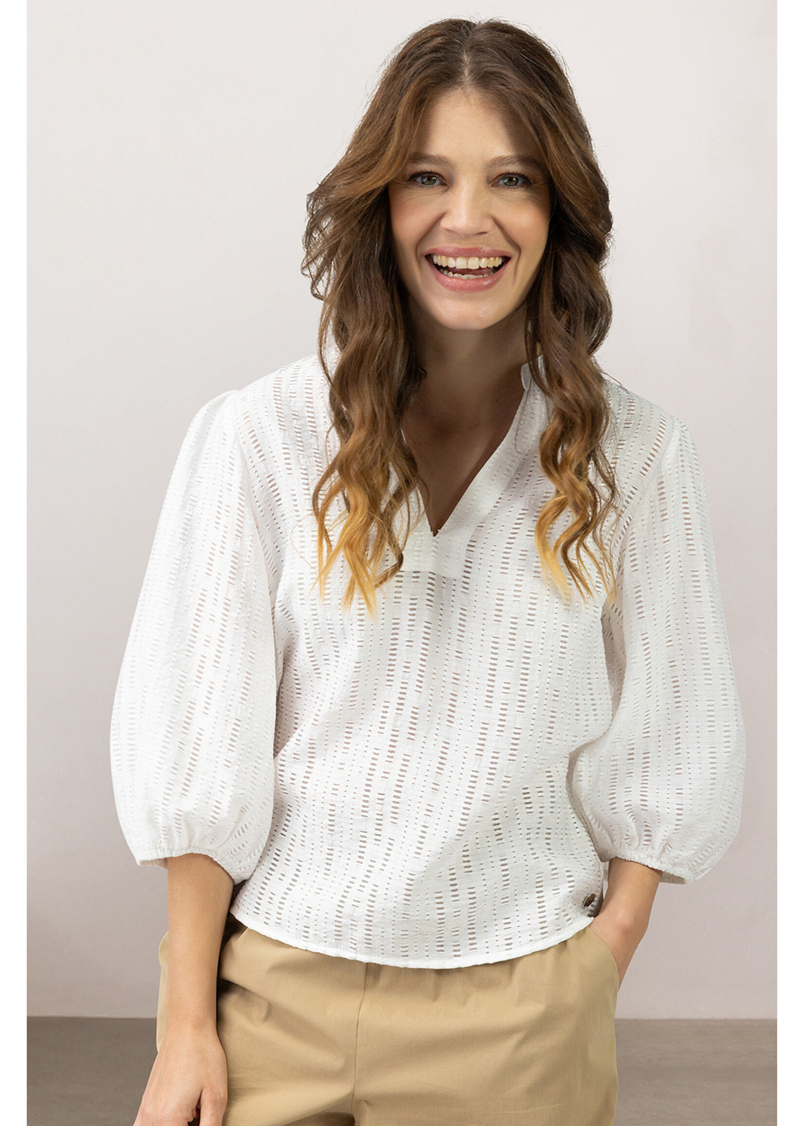 LABEL DOT LABEL DOT ANDREA 2511020