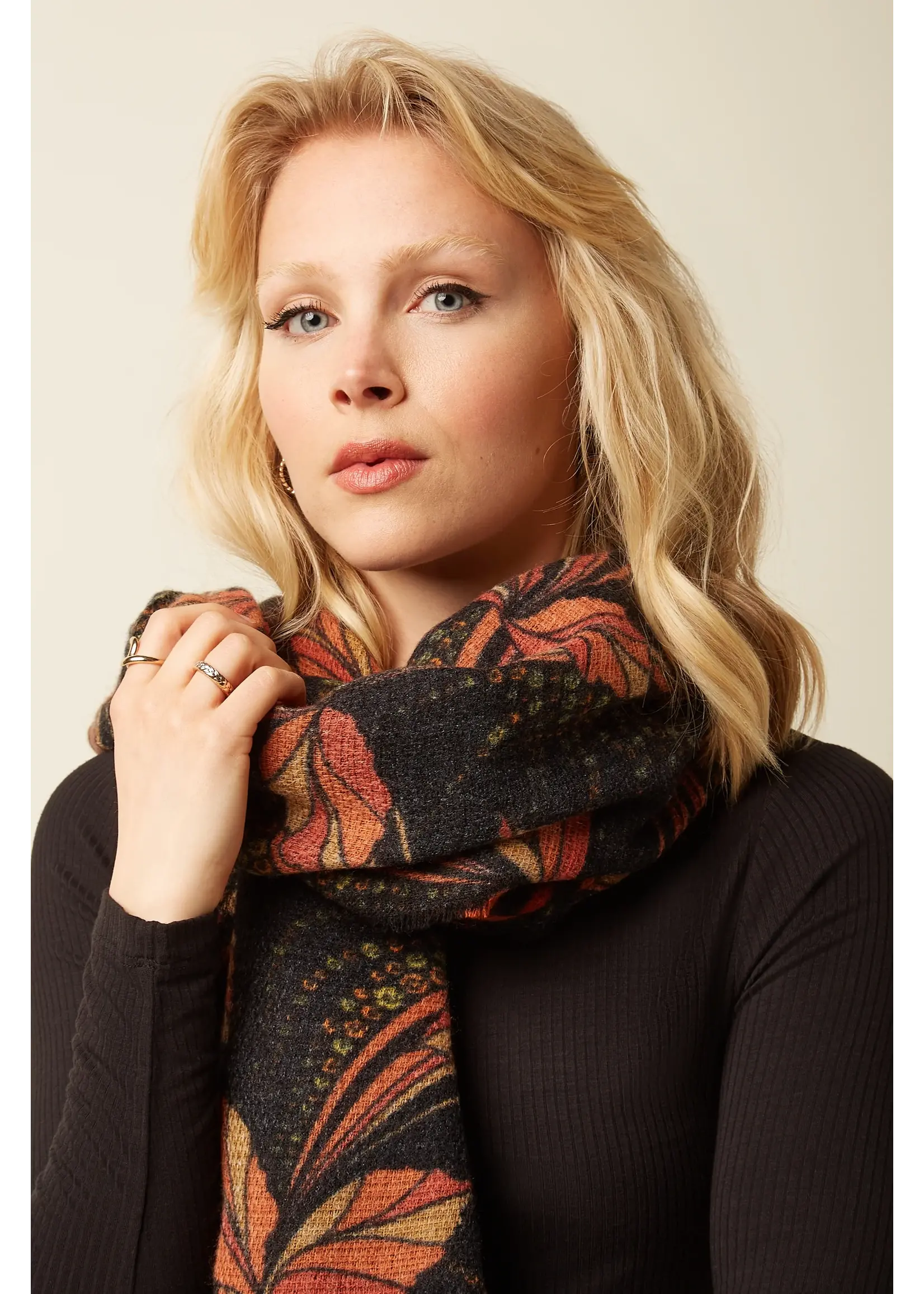KING LOUIE KING LOUIE SHIMMY SCARF 09888