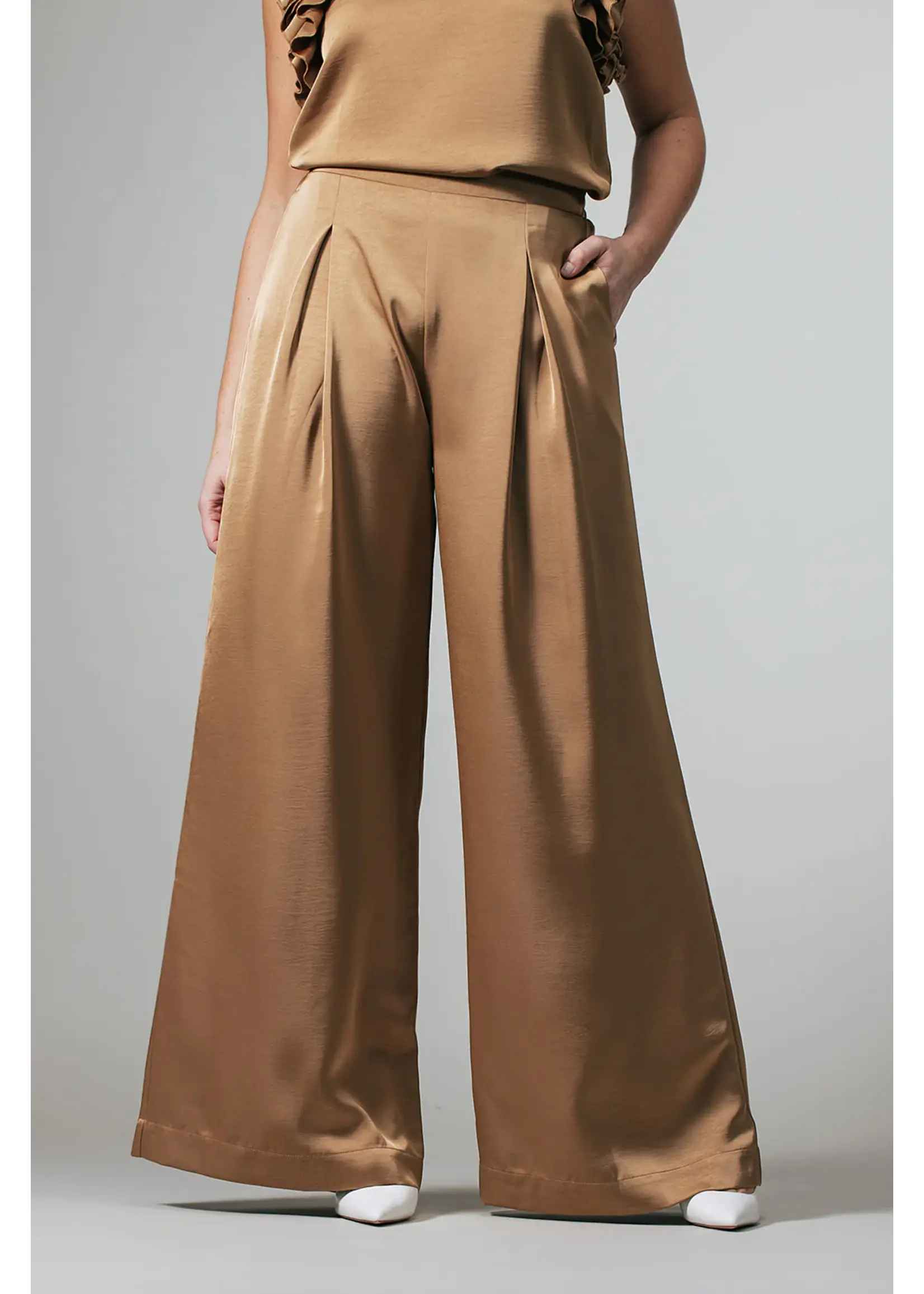 LABEL DOT LABEL DOT RUMI 2618032