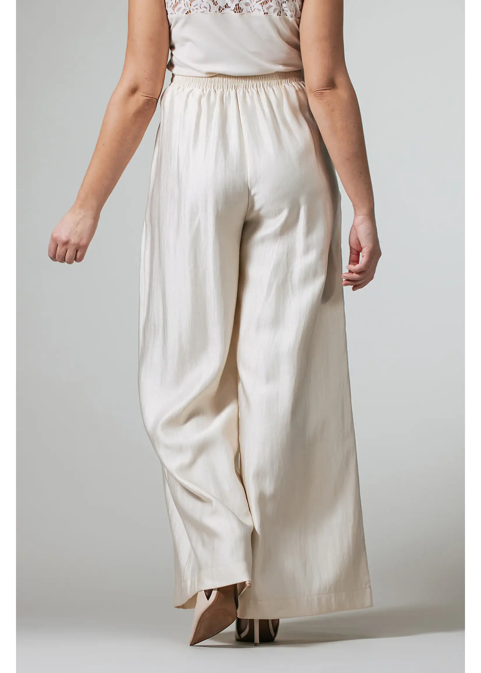 LABEL DOT LABEL DOT REMILA 2618020