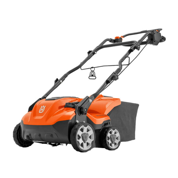 Husqvarna Husqvarna S 138C VERTICUTEERMACHINE