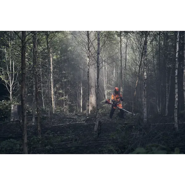 Husqvarna HUSQVARNA 545FXT AutoTune INCL. ZAAGBLAD EN DRAAGTUIG