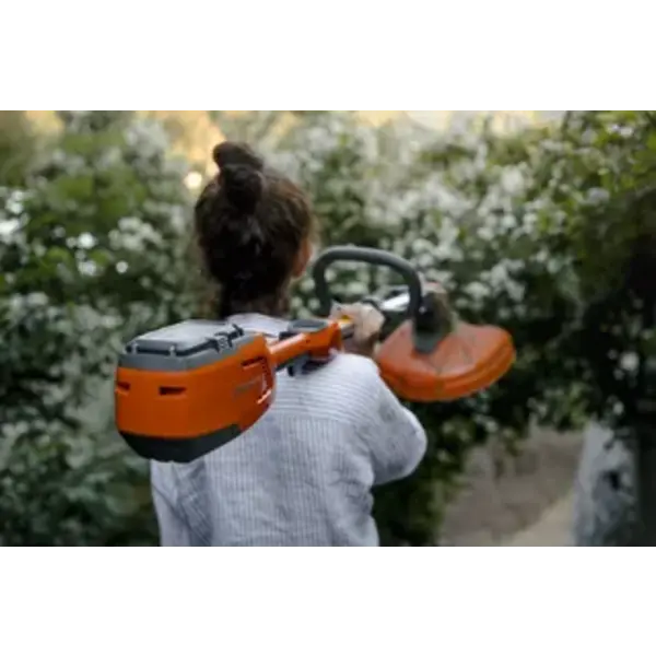 Husqvarna HUSQVARNA 120iTK4 incl. HK4 attachment zonder accu en lader