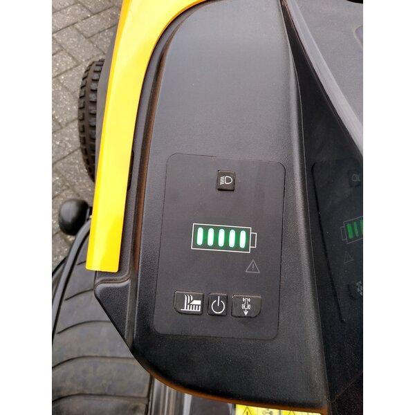 Stiga STIGA TORNADO S300 E-ride