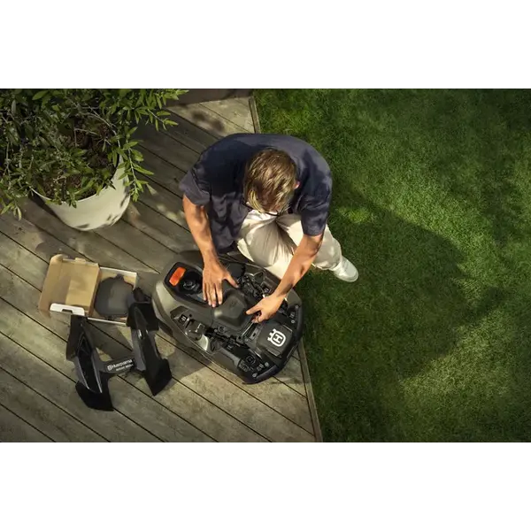 Husqvarna AUTOMOWER® 405XE NERA (excl. krammen en draad)