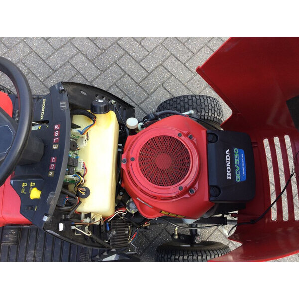 Honda Honda HF2216 V-TWIN