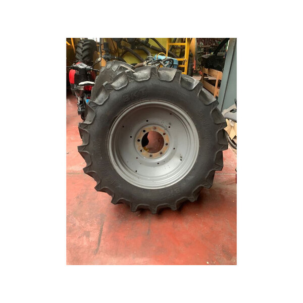 BKT BKT 380/70R28