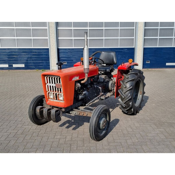 Shibaura Shibaura S1500 TRACTOR