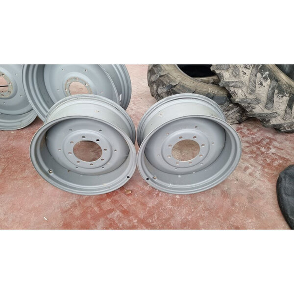 Deutz-Fahr Deutz-Fahr VELGSET DEUTZ W12X28 8GT GROOT