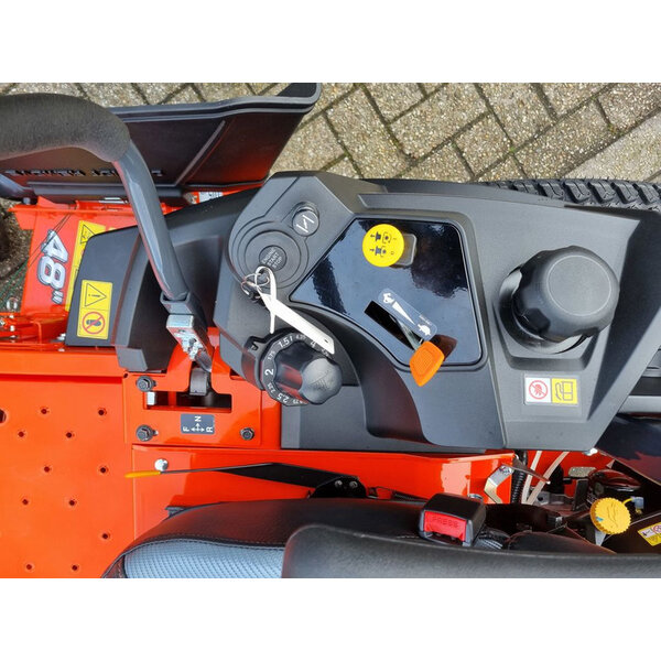 Kubota Kubota Z2-481 ZEROTURN MAAIER