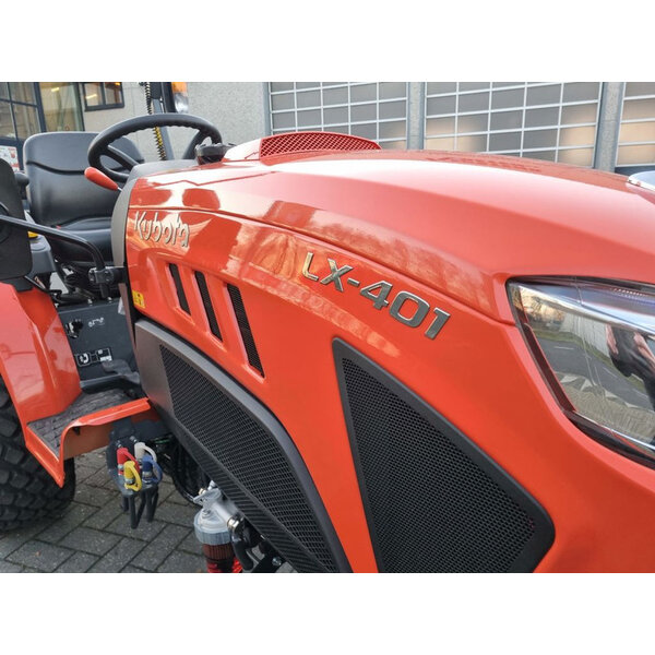 Kubota Kubota LX-401 COMPACT TREKKER