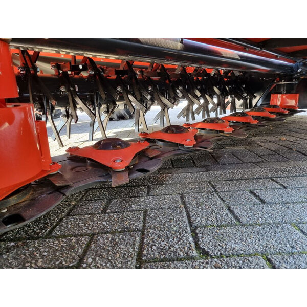 Kubota Kubota DMC7032T FRONTMAAIER MET KNEUZER