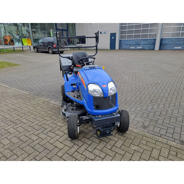 Iseki Iseki SXG 323 ZITMAAIER MET OPVANG