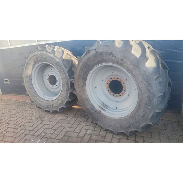 Mitas Mitas 420/65R28 MITAS AC65 BANDENSET + VELG