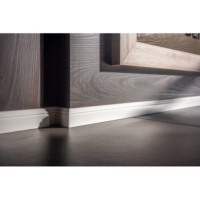 NMC Wallstyl FB1F (60 x 13 mm), lengte 2 m afgelakt met RAL9016 (wit)