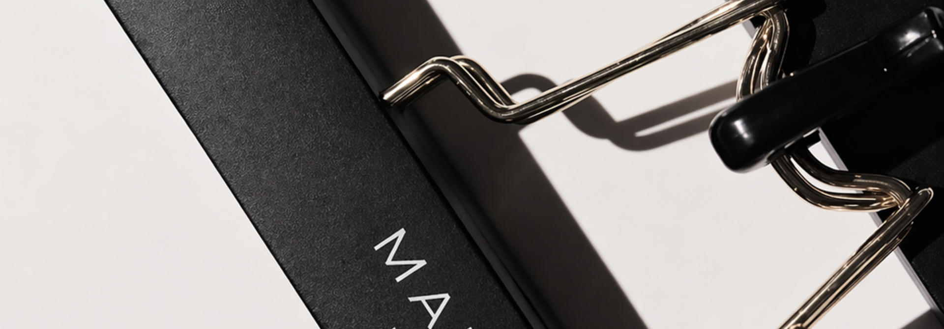 Hair Extensions Hanger Zwart
