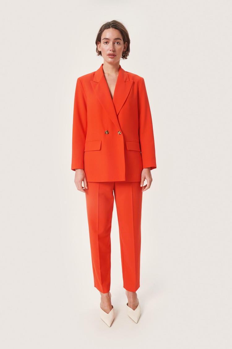 Soaked in Luxury Blazer Hunter Rood