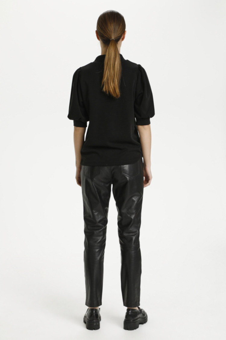 My Essential Wardrobe Top The Puff Blouse Zwart