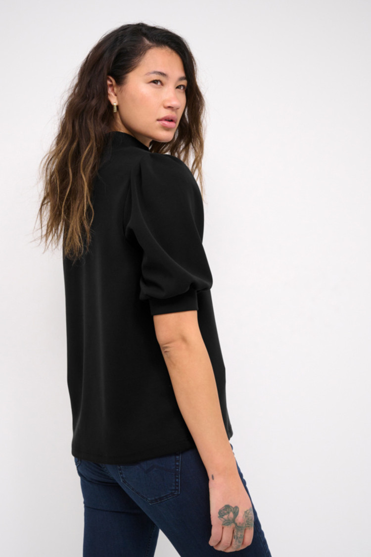 My Essential Wardrobe Top The Puff Blouse Zwart