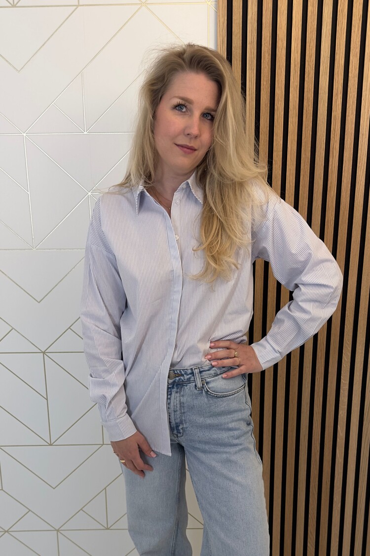 My Essential Wardrobe The Shirt Blouse lichtblauw