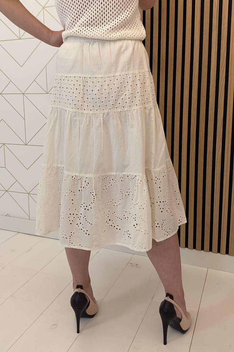 Soaked in Luxury Rok Canja Wit