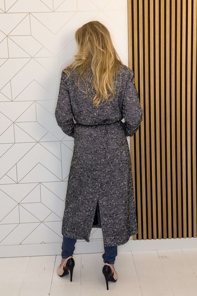 Kocca Italia Mantel Betimu Zwart