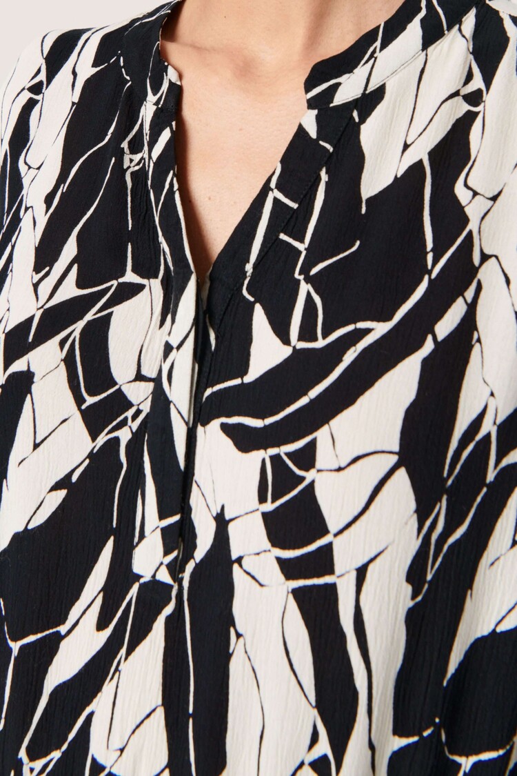 Soaked in Luxury Midi jurk Zaya Printed Zwart/Wit