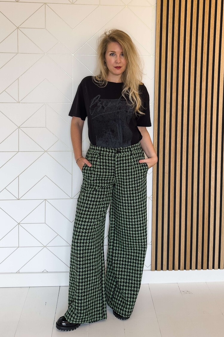 My Essential Wardrobe T-Shirt Dicte Print Zwart