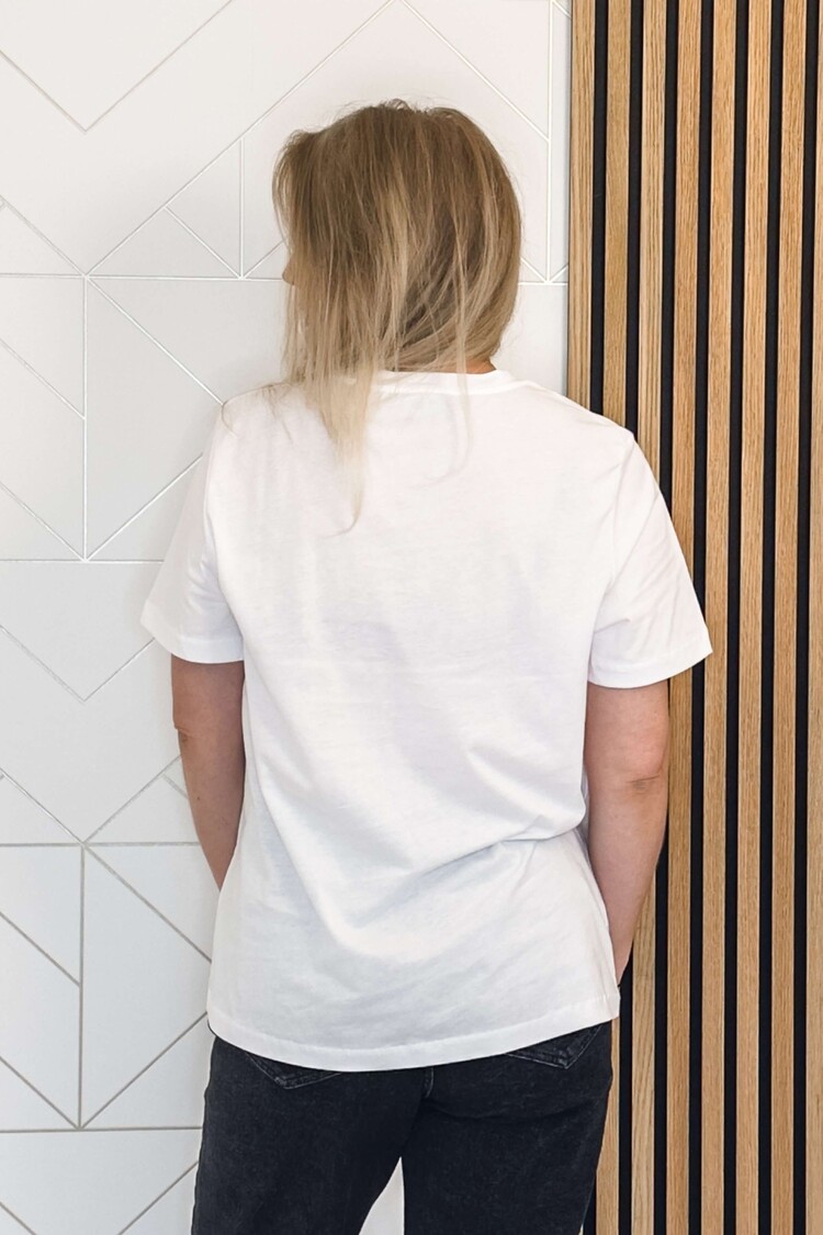 Soaked in Luxury T-shirt Henrietta  Wit