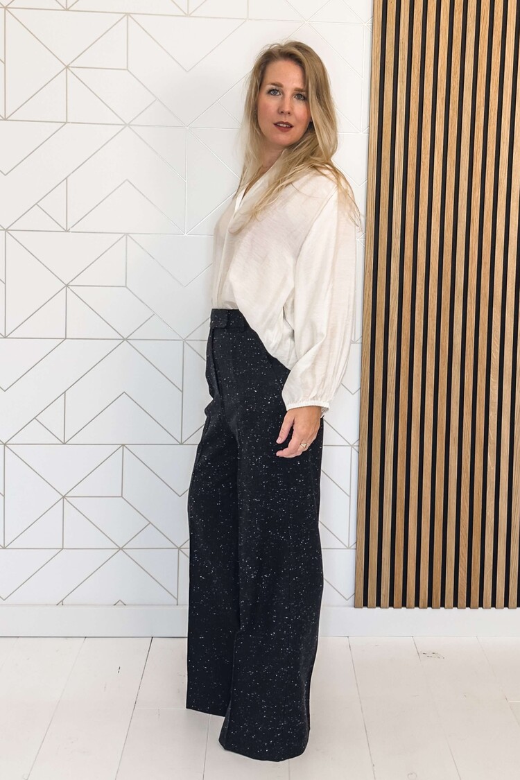 Soaked in Luxury Blouse Lilley Leodora Wit