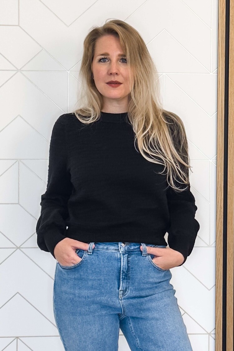 Soaked in Luxury Pullover Pipa Zwart