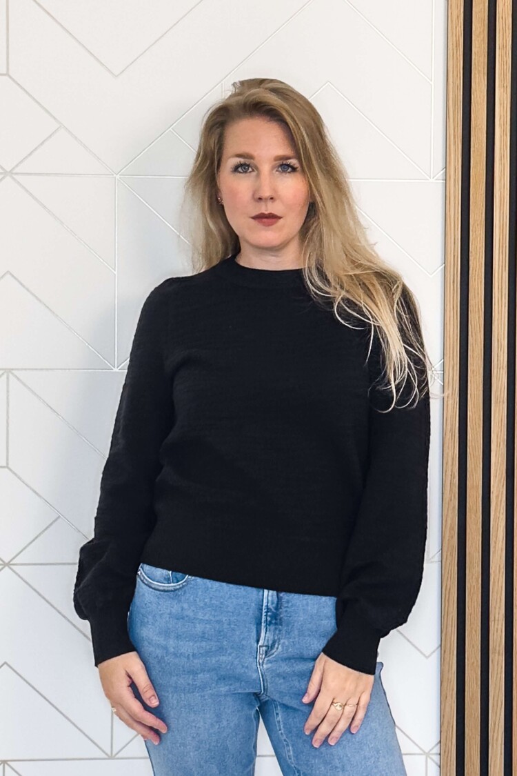 Soaked in Luxury Pullover Pipa Zwart