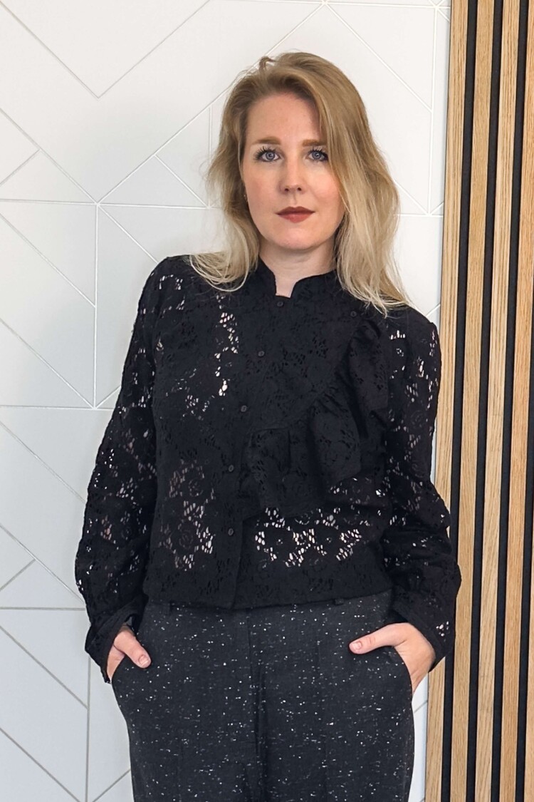 Soaked in Luxury Blouse Cynthia Zwart