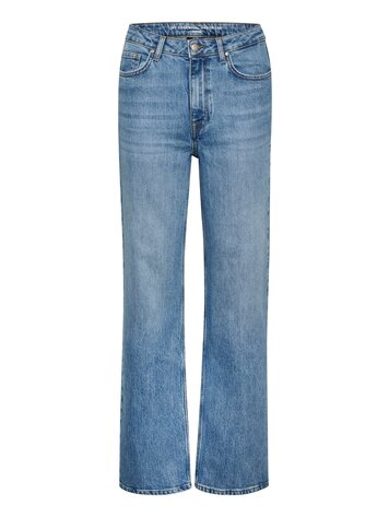 My Essential Wardrobe The Louis Jeans