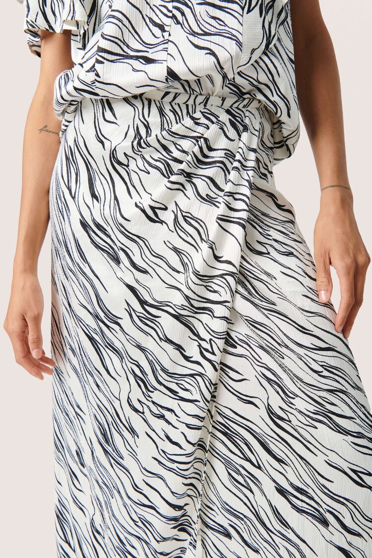 Soaked in Luxury Rok Vinka Studio Wit/Zwart