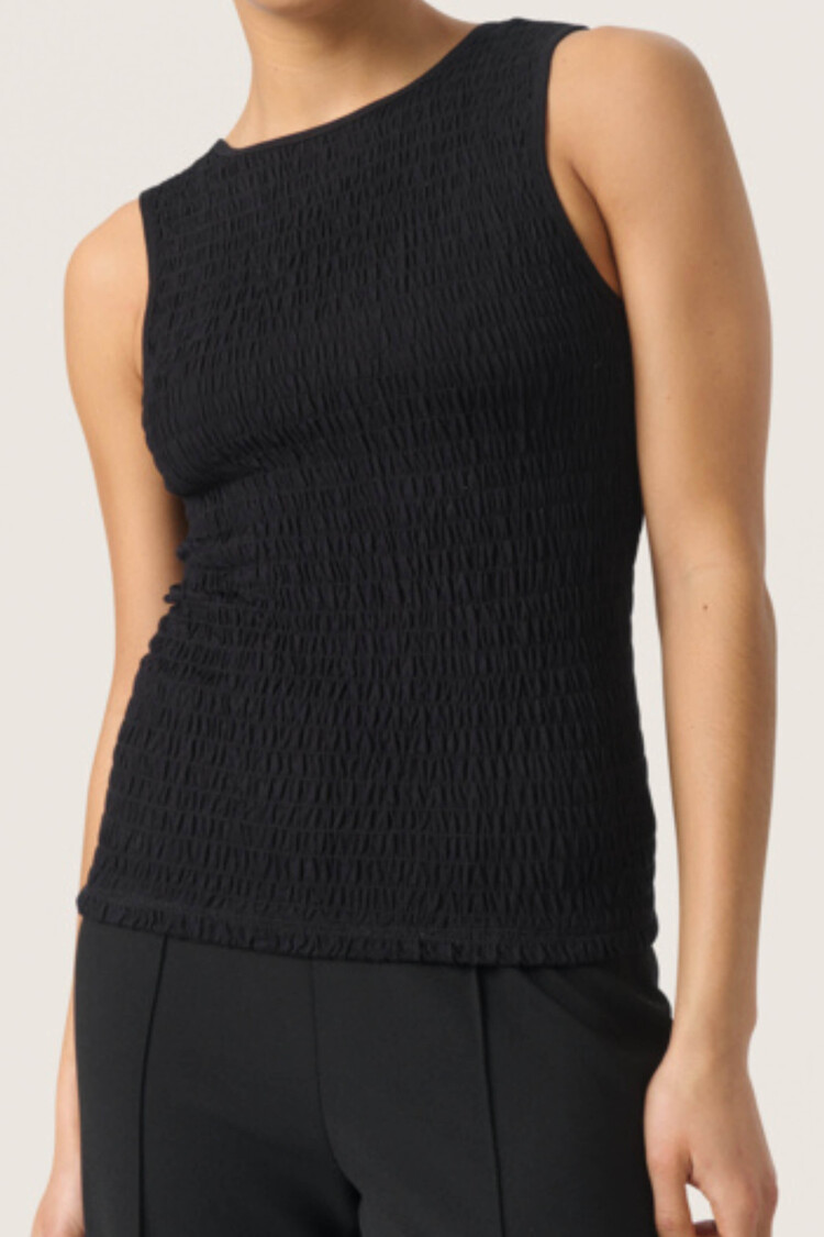 Soaked in Luxury Tank Top Shacia Smock Zwart