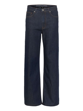 My Essential Wardrobe The Louis Jeans