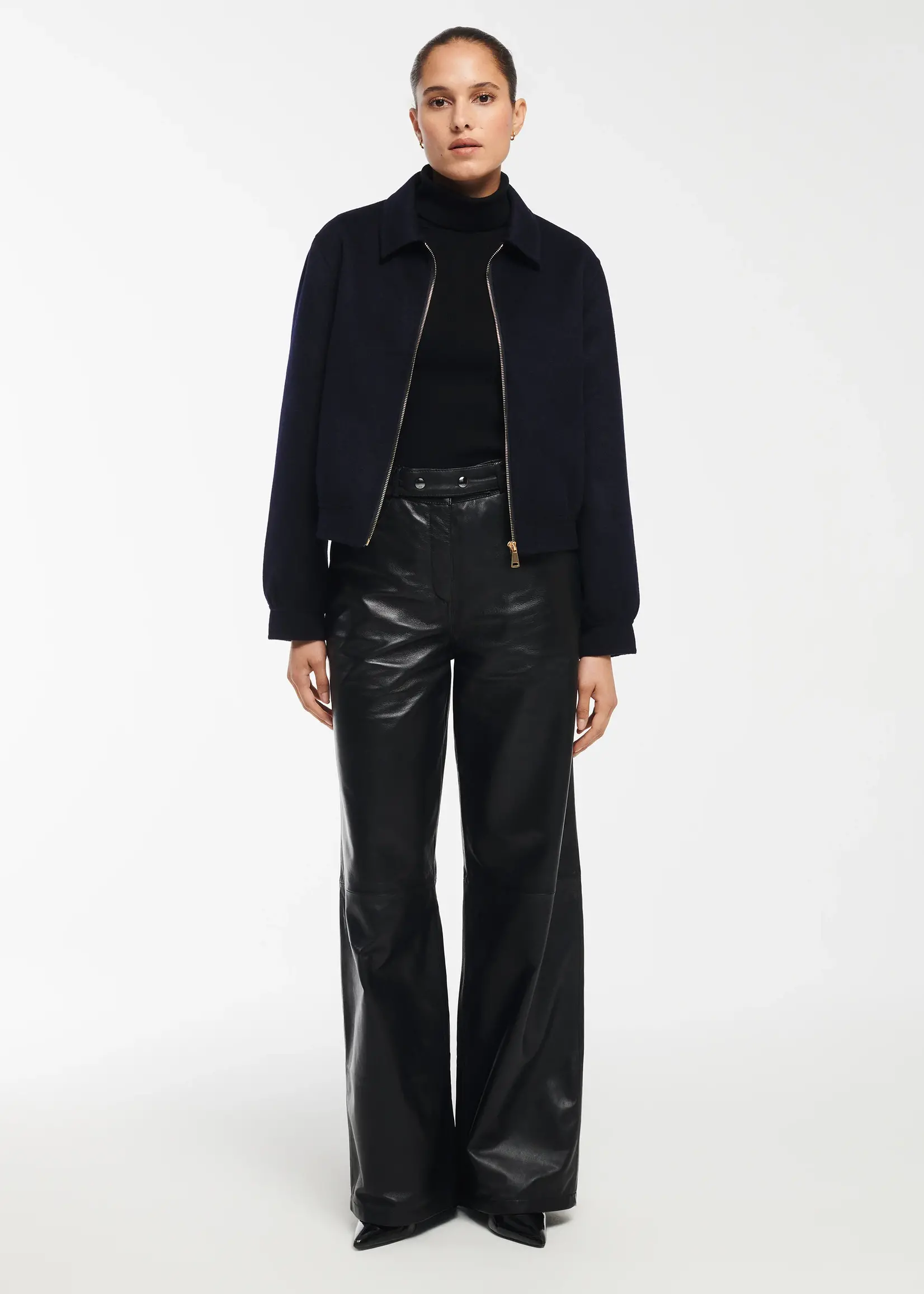 STUDIO AR KAIA Sheep Soft Waxed - Black