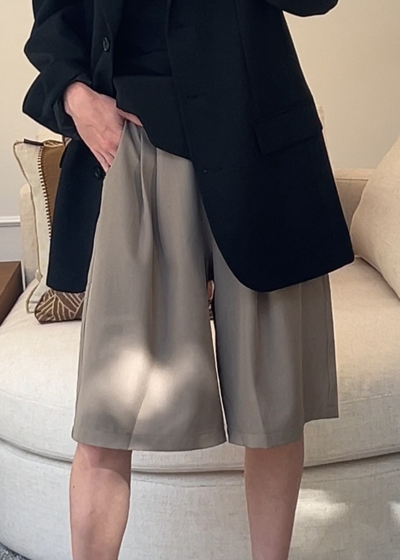 Fabergé Fashion Kyara Short - Taupe