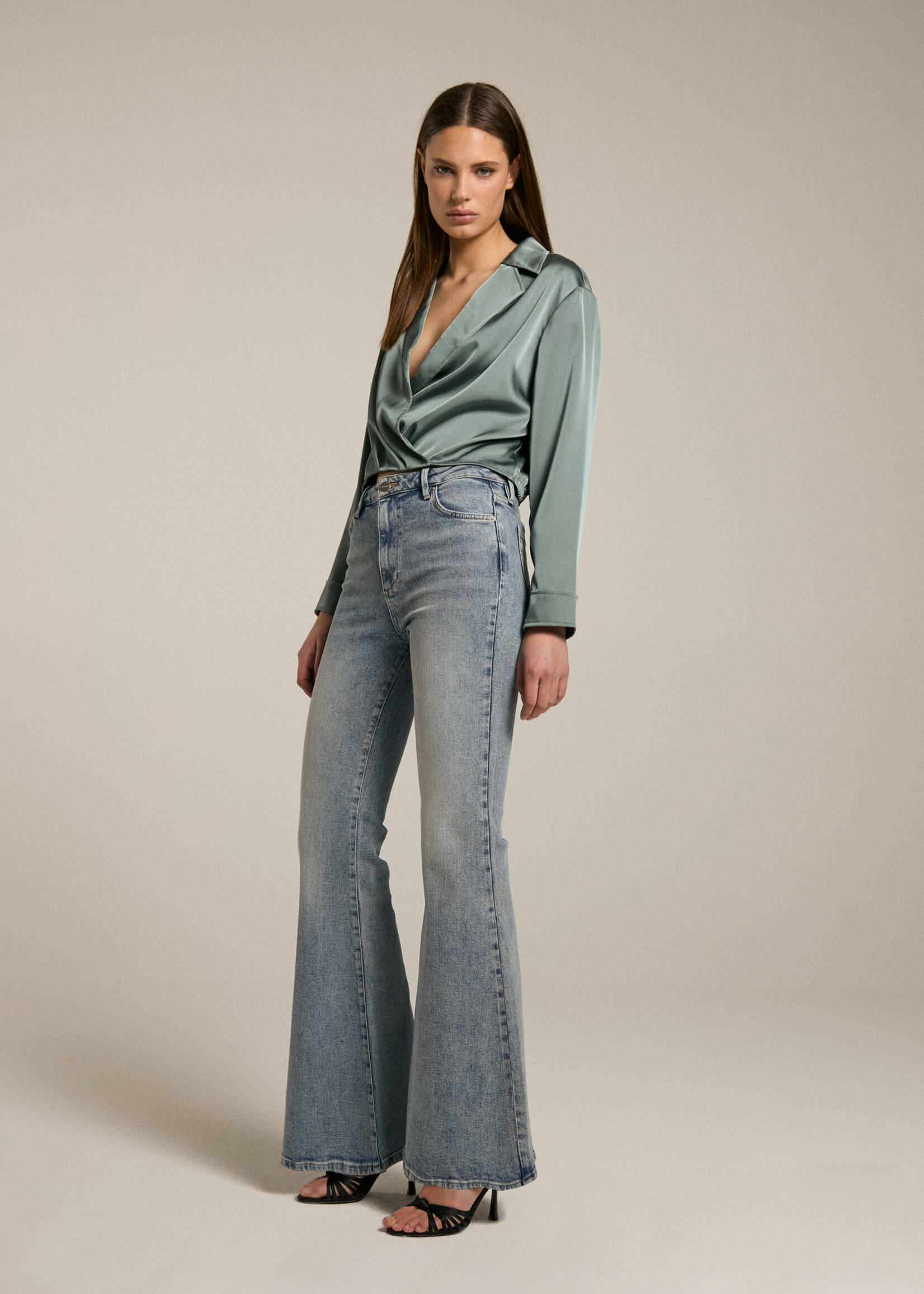 HOMAGE Angelina - Wide Flared Jeans - Mid Wash