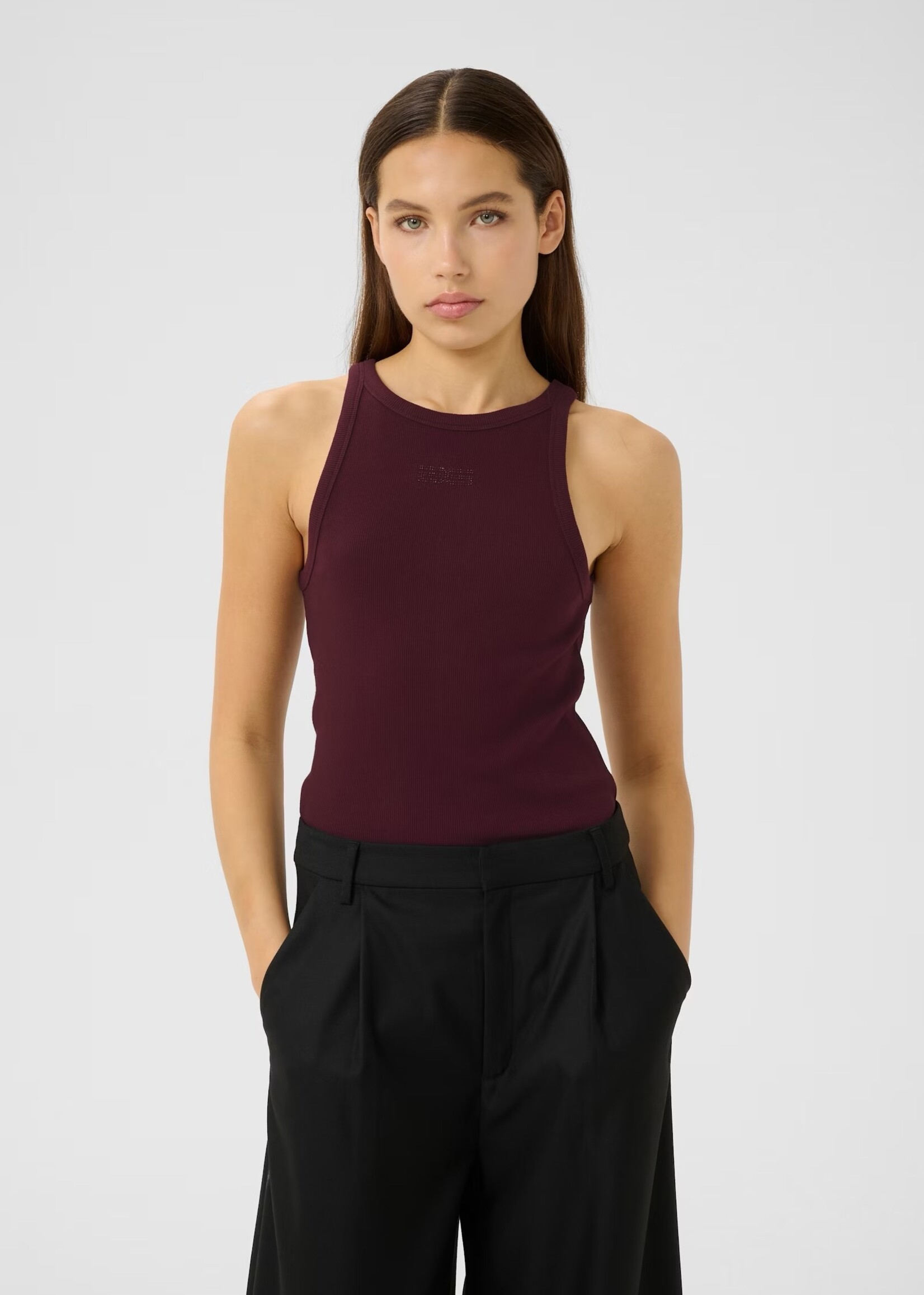 Gestuz Drew Rhinestone Logo Tank - Aronia