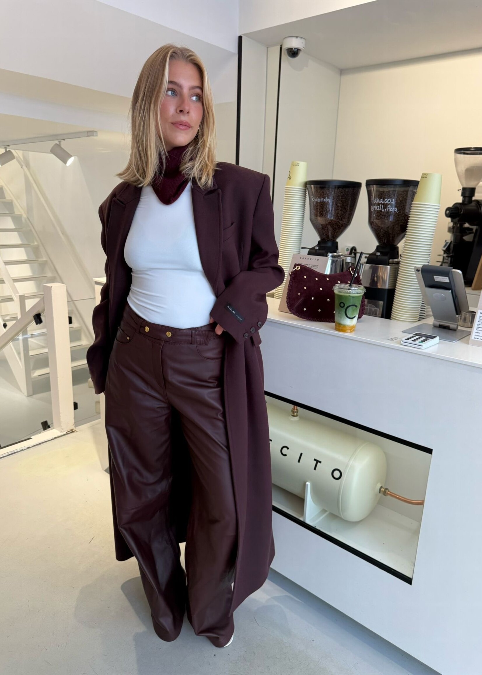 STUDIO AR KAIA Sheep Soft Waxed - Omni Red