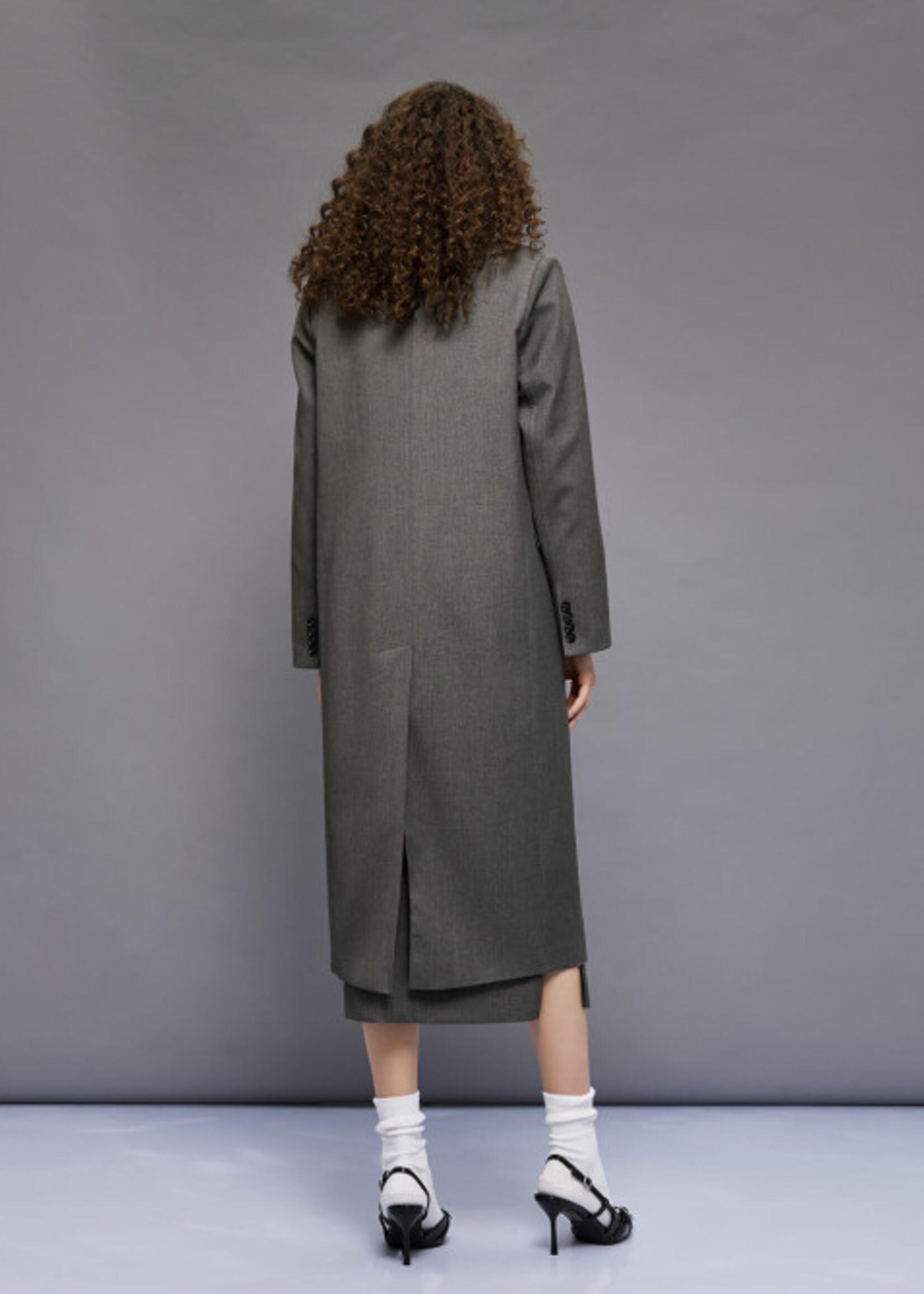 Access 549000304 - Long Coat Grey
