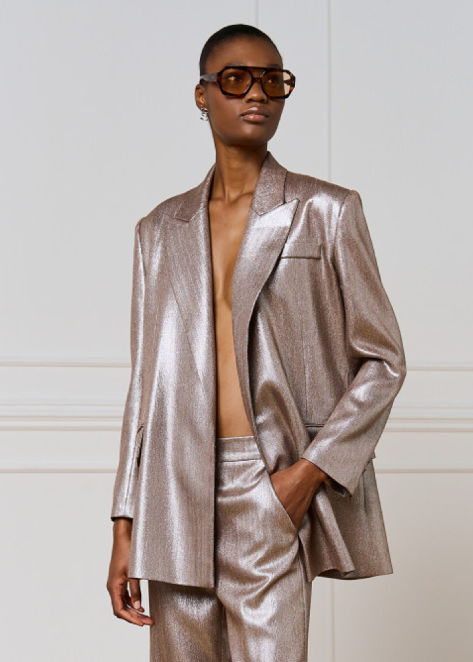 Access 541054143 - Long Metallic Blazer