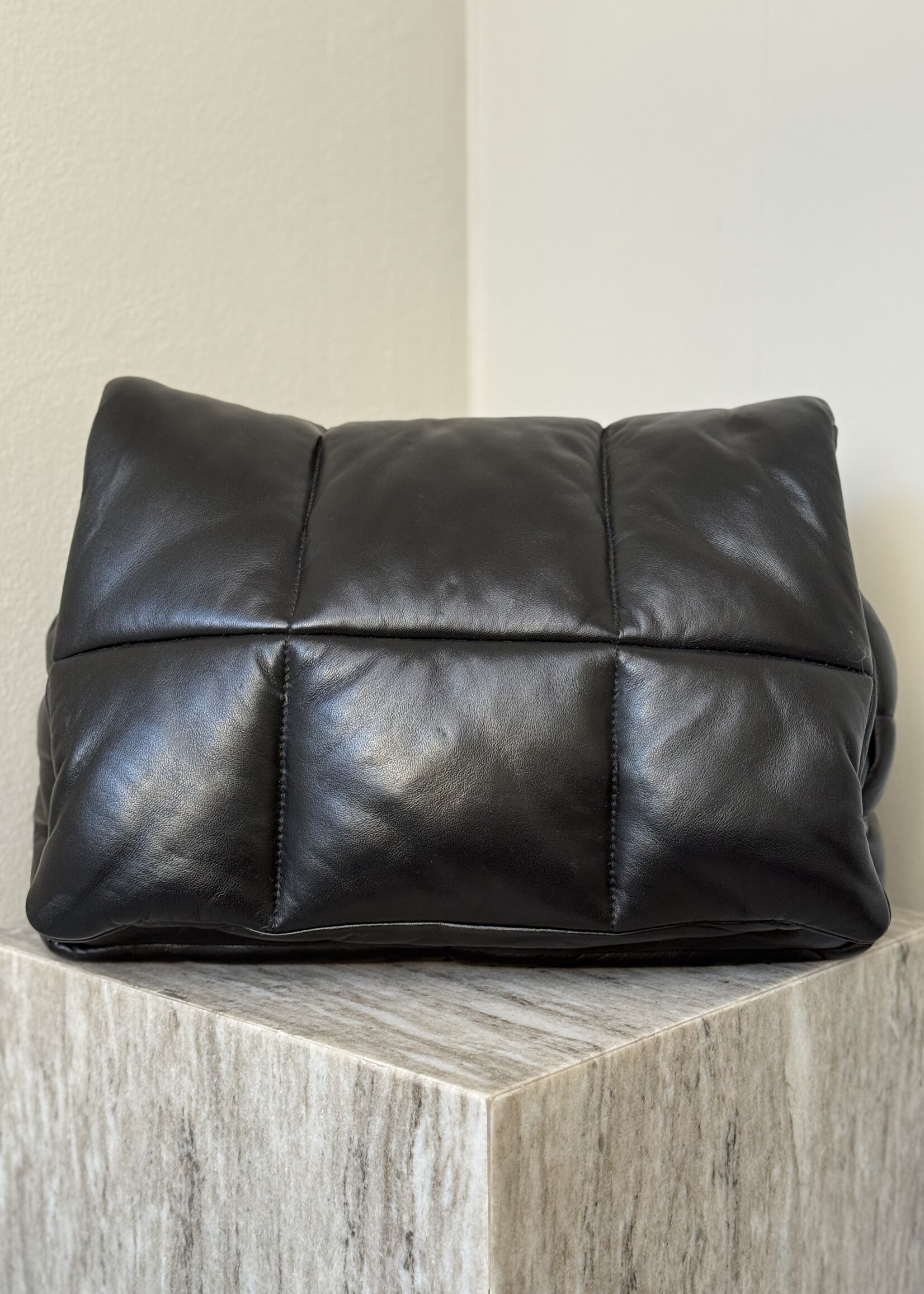 STUDIO AR COCO Lamb Butter - Black