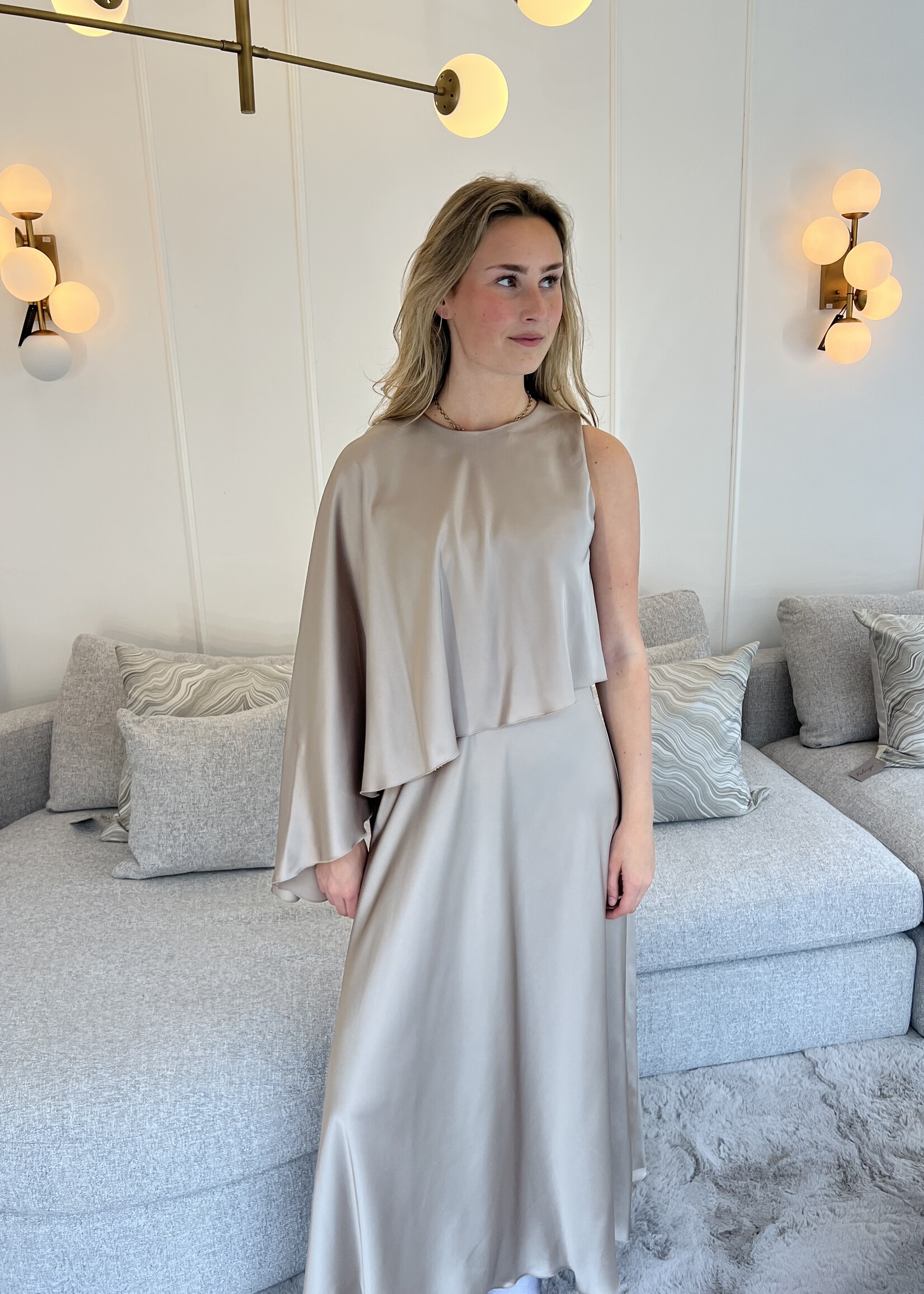 VICOLO 0097 Dress - Taupe