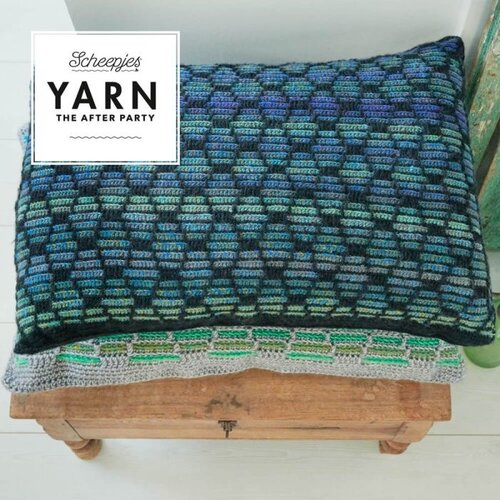 SCHEEPJES YARN THE AFTER PARTY NR.50 HONEYCOMB CUSHION NL