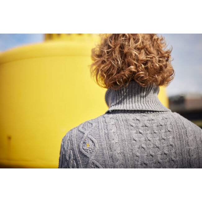 Essential Cable Sweater - Light Grey