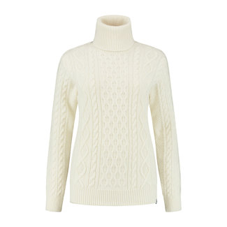 Blue LOOP Originals Essential Cable Sweater - White