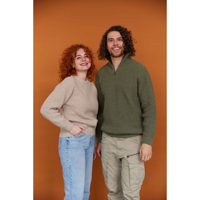 Essential Crewe Sweater - Light Beige